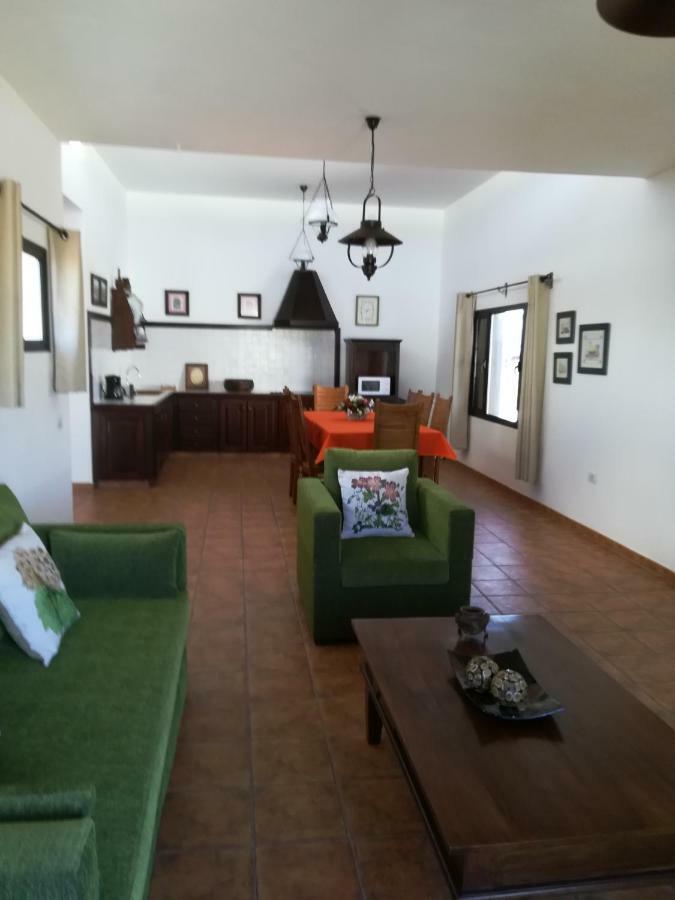Vivienda Vacacional La Canada Tinajo Buitenkant foto